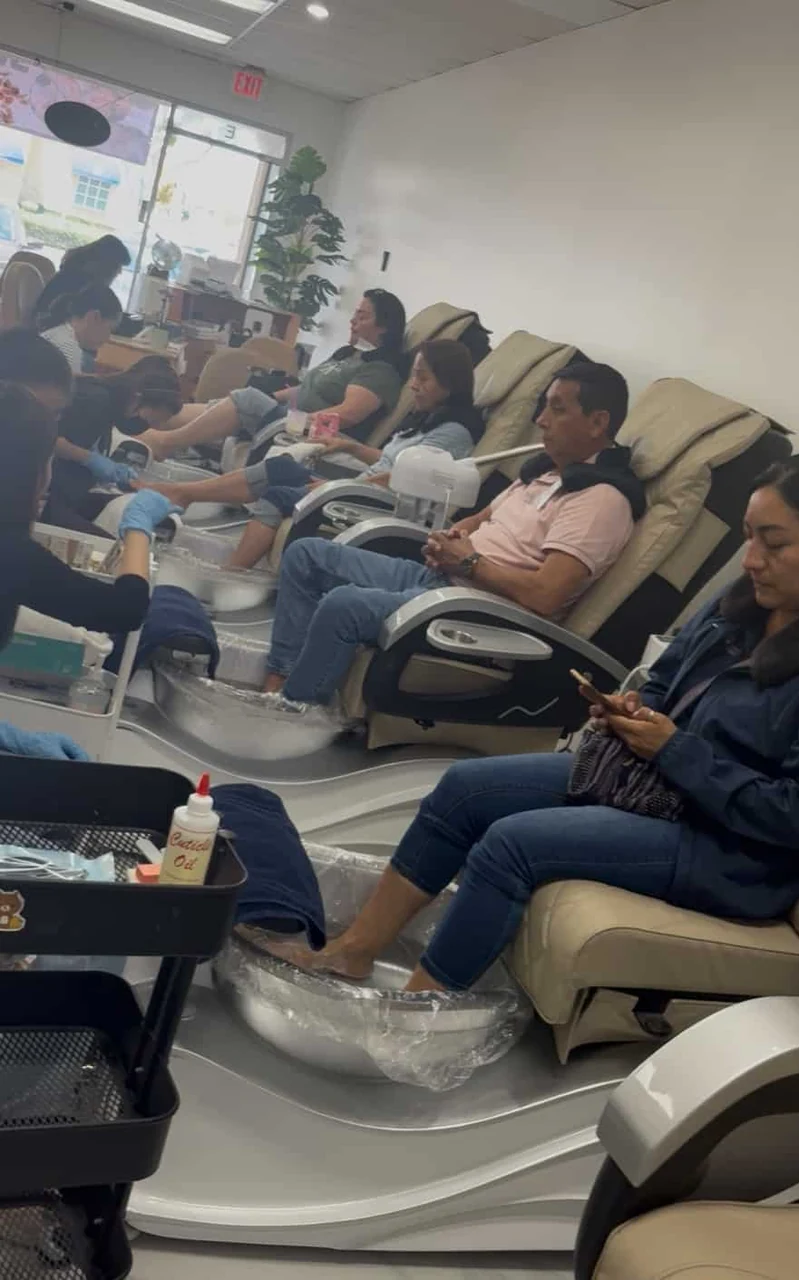 Inside Eva Nails & Lashes official salon gallery, image 3